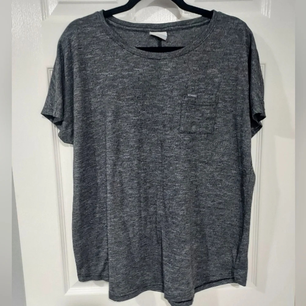 Columbia Dark Heather Gray Short Sleeve Shirt with Front Chest Pocket Size XXL